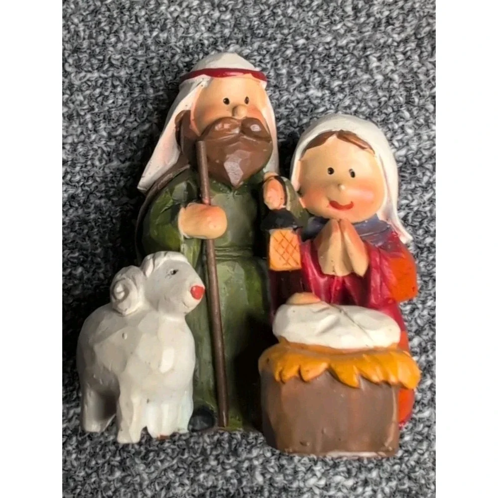 Holy‎ Family Nativity Figurine Mary Joseph Baby Jesus Resin Christmas 2.25